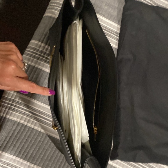 Saint Laurent Siena Black Tote - Picture 4 of 4